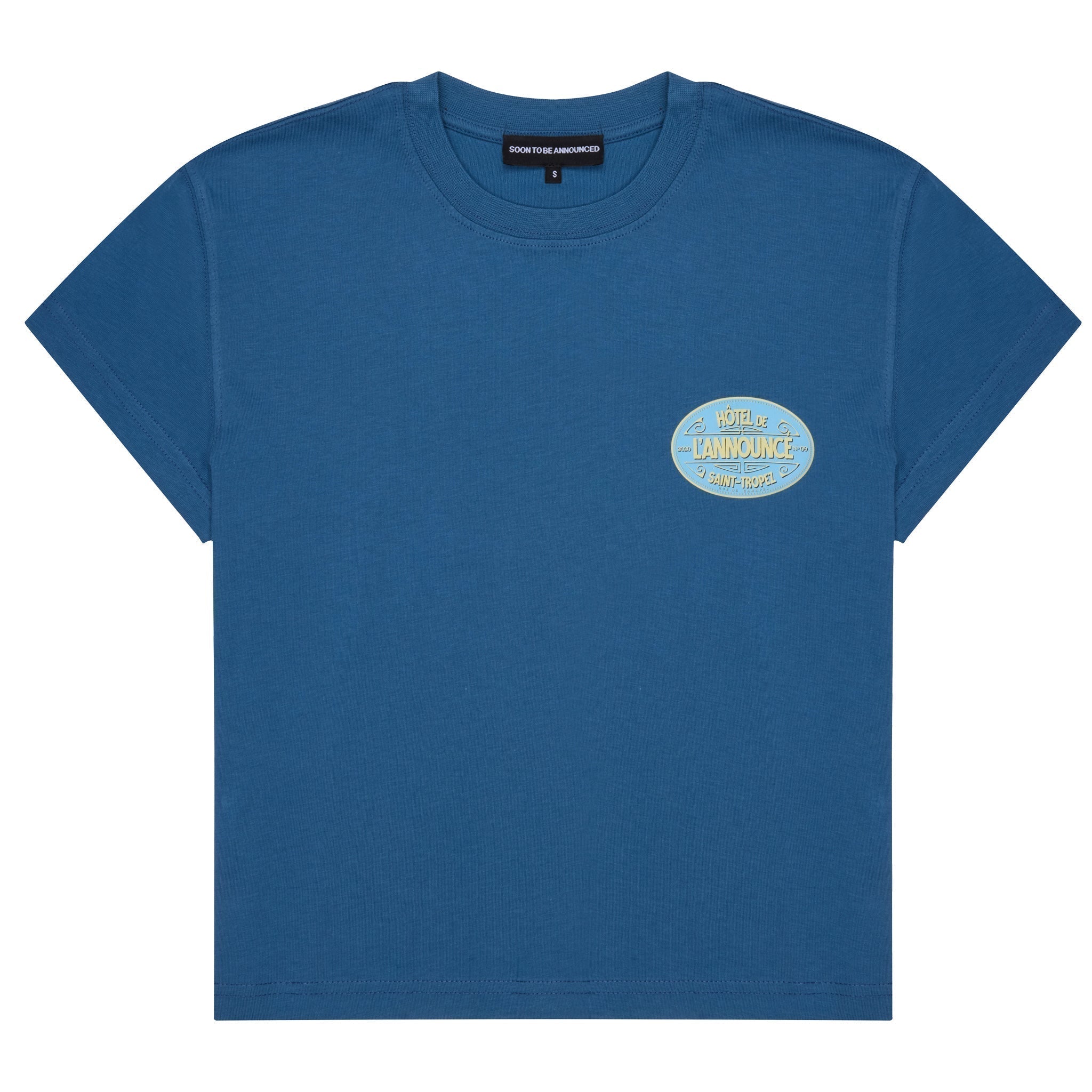 Bir Tişörtle 4 Kombin: Gardırobunun En Sade Parçasını Şıklığa Taşı