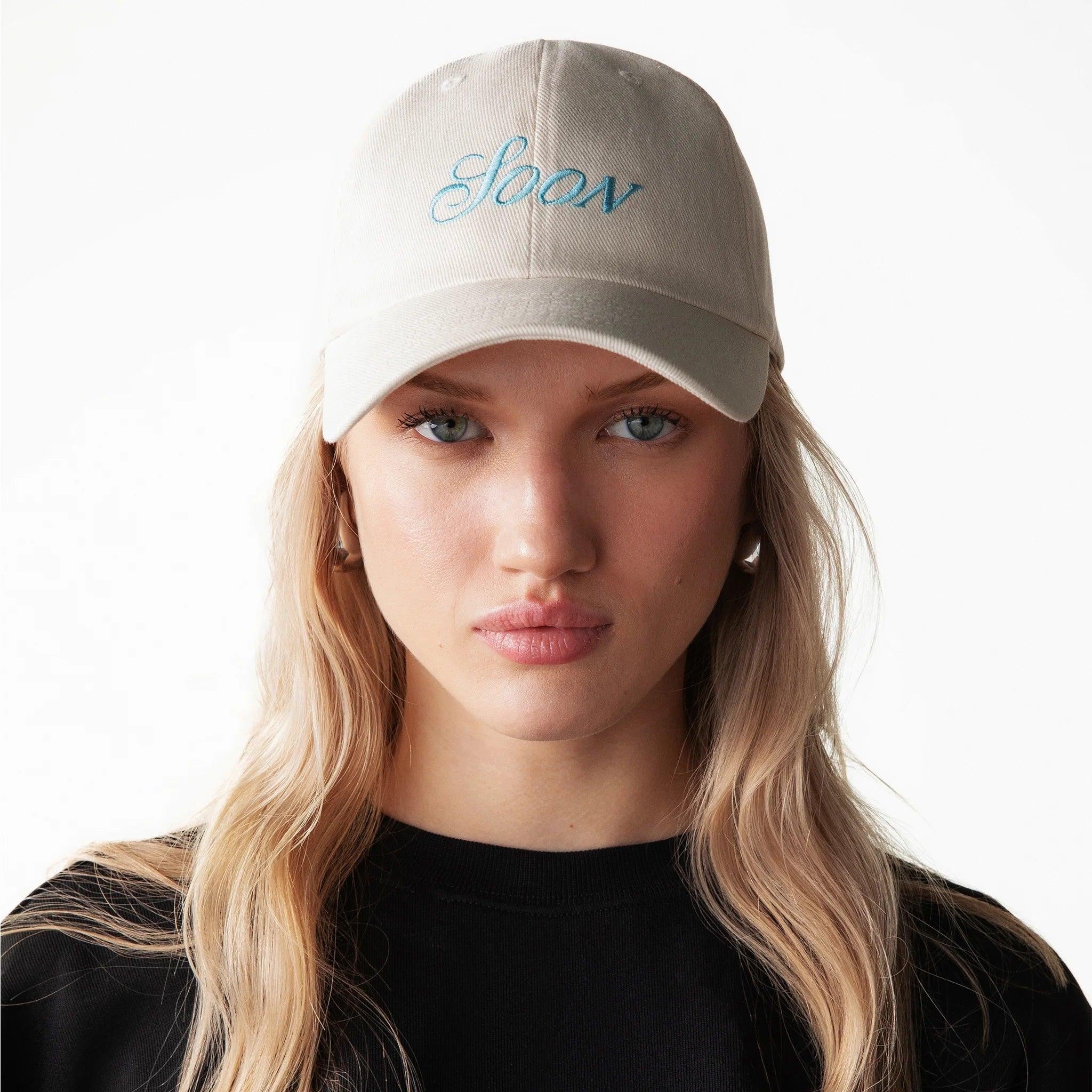 Şapkaları Kombininize Nasıl Eklersiniz?