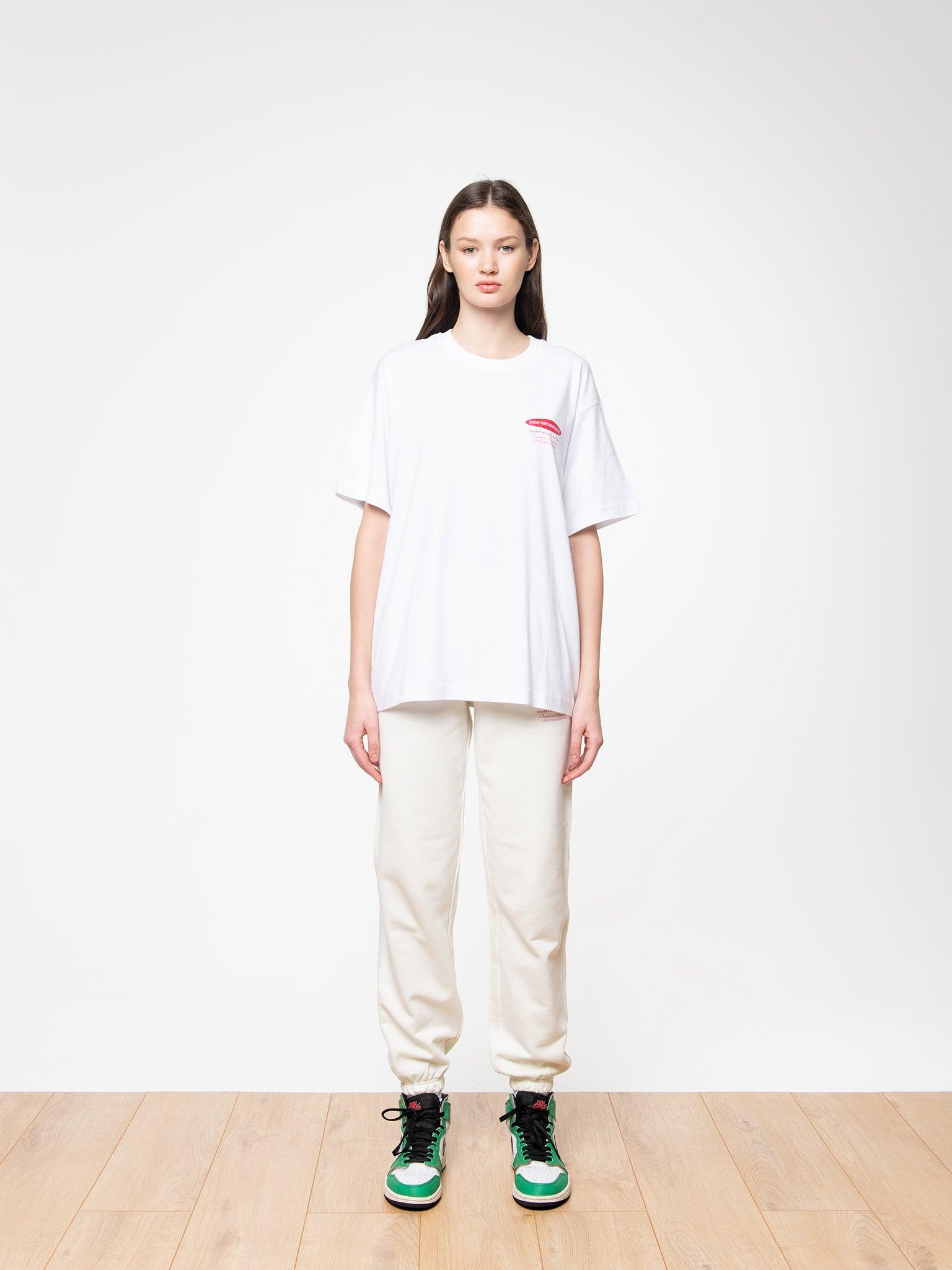 Essentials Logo Regular Fit S/S T-Shirt
